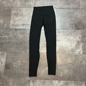 Lululemon Black Wunder Train Tight 25” Size 4